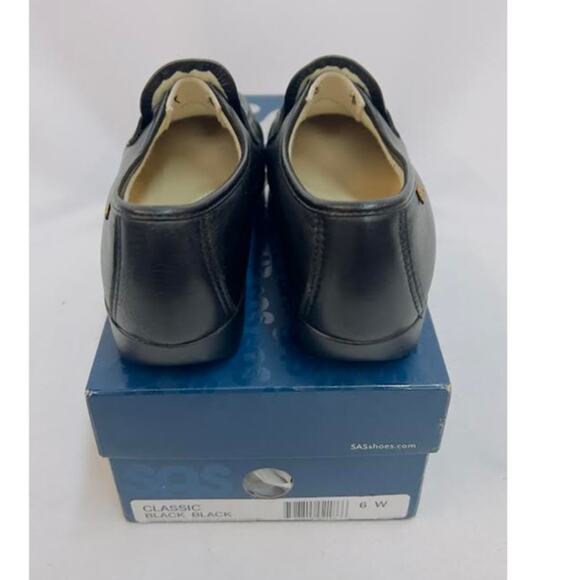 NWB! SAS Womens Classic Slip On Comfort Loafer Black 6 W - Wide (C) - Picture 3 of 9